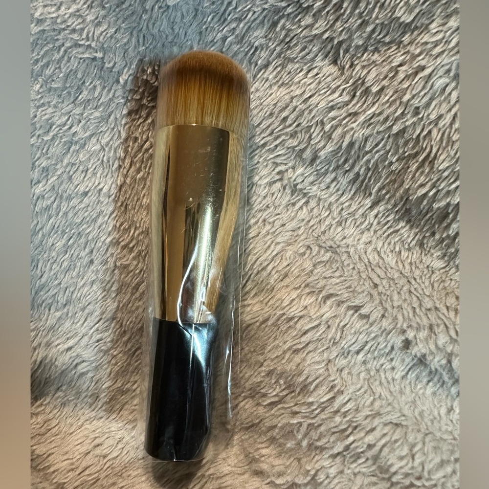 Chanel makeup brush